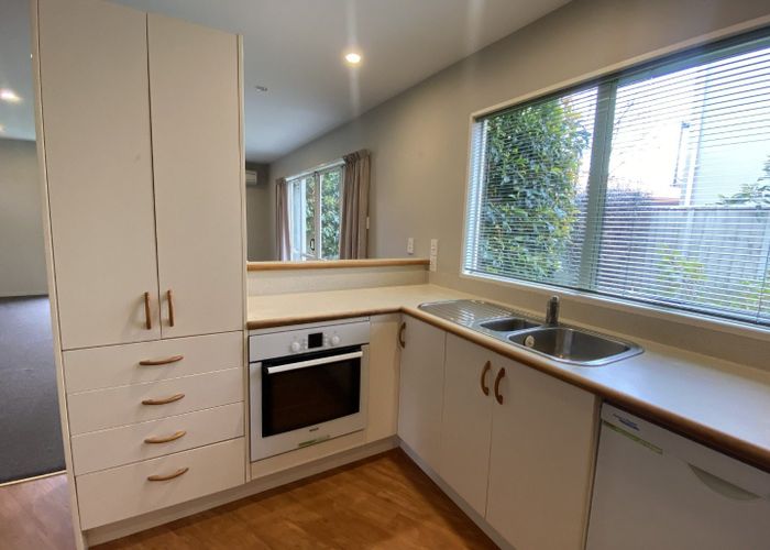  at 35 Parade Court, Addington, Christchurch City, Canterbury