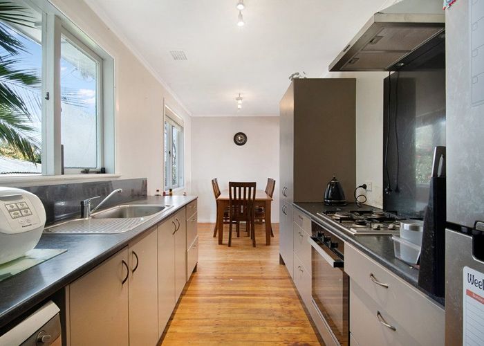  at 18 Sherwood Avenue, Te Atatu South, Waitakere City, Auckland