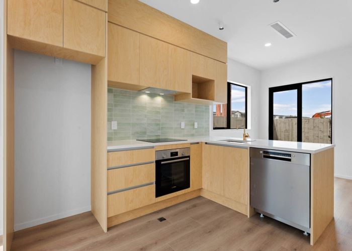  at 5 Sails Road, Hobsonville, Waitakere City, Auckland