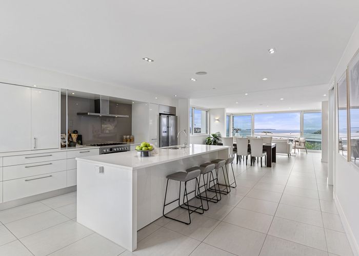  at 11A Bournemouth Terrace, Murrays Bay, Auckland