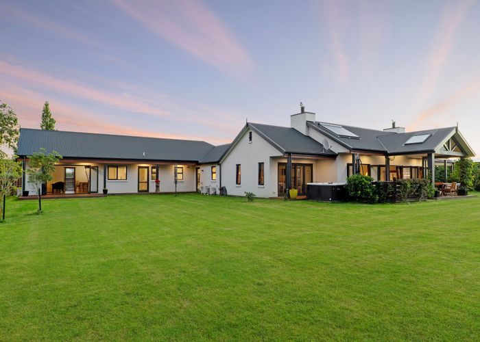  at 6 Orchard Lane, Amberley, Amberley