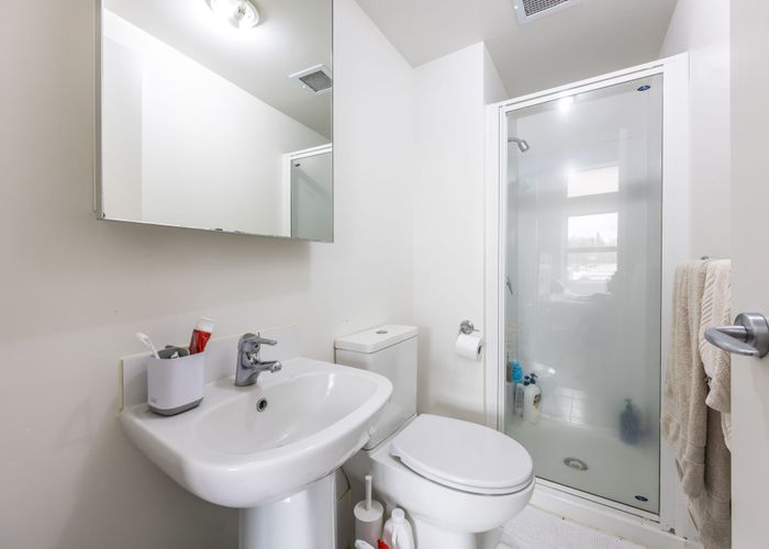  at 40/8 Clayton Street, Newmarket, Auckland