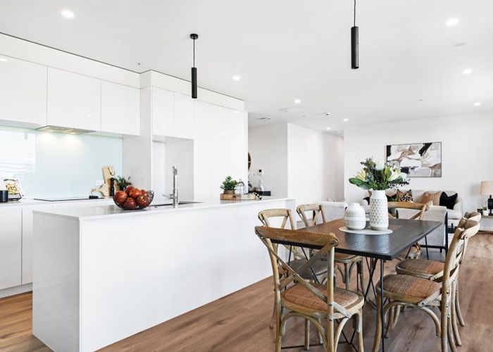  at 501/12 Barrack Road, Mount Wellington, Auckland City, Auckland