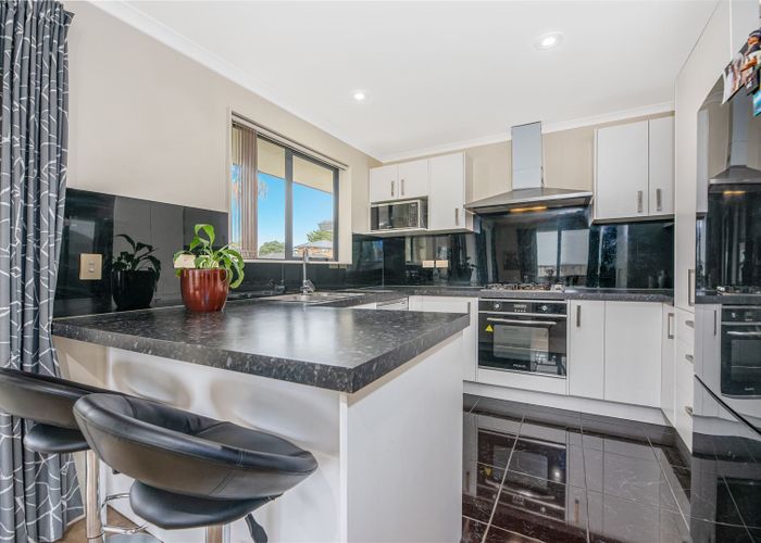  at 8/72 Swanson Road, Henderson, Auckland