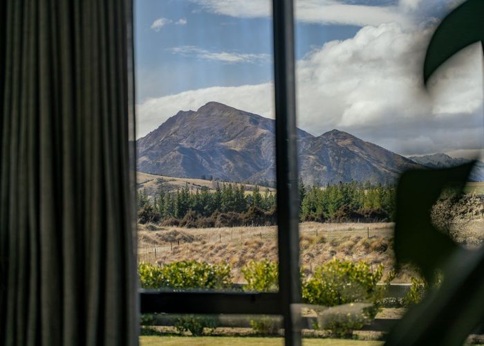  at 4 Pounamu Avenue, Wanaka, Wanaka, Otago
