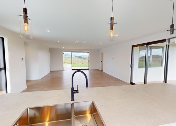  at 132 Kingsdale Park Drive, Palmerston North