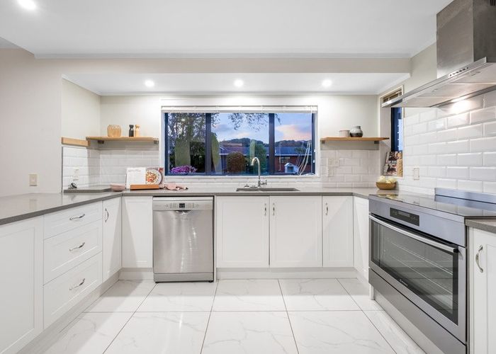  at 34 Shackle Lane, Whitby, Porirua, Wellington