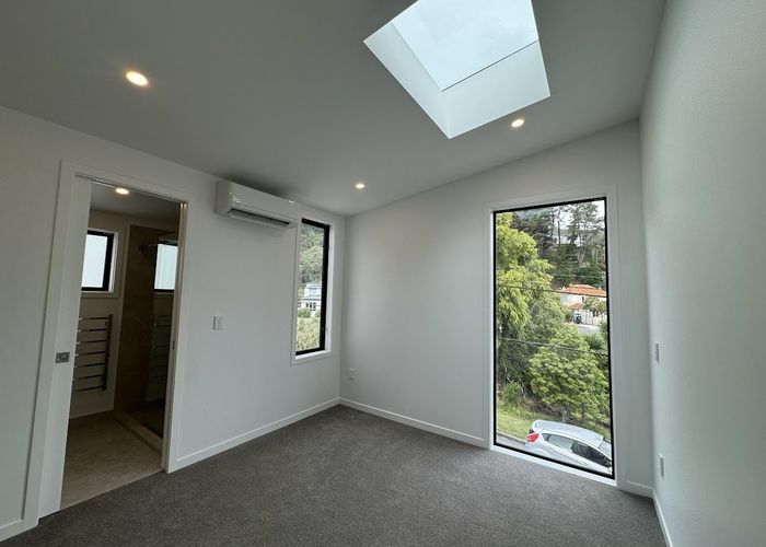  at 2/323 Riverside Dr, Waterloo, Lower Hutt, Wellington