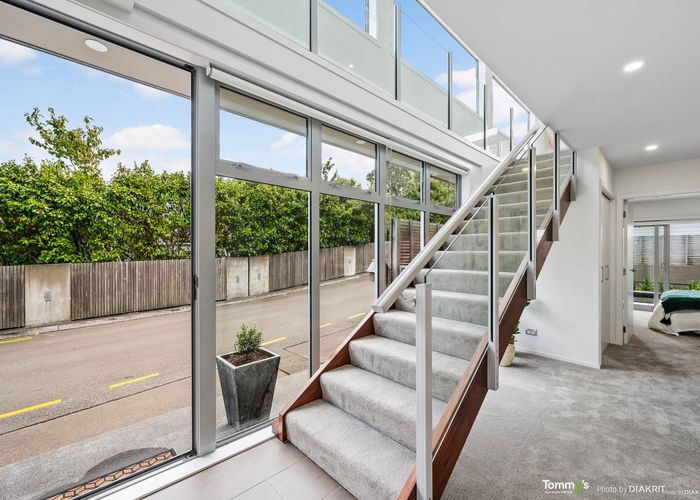  at 2 Lakshmi Place, Khandallah, Wellington