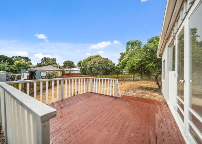  at 6 Selsey Lane, Manurewa, Manukau City, Auckland