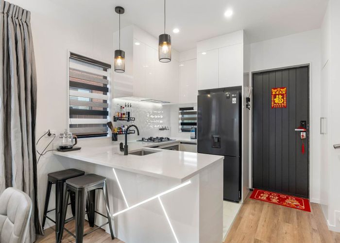  at 18 Treeline Lane, Flat Bush, Manukau City, Auckland