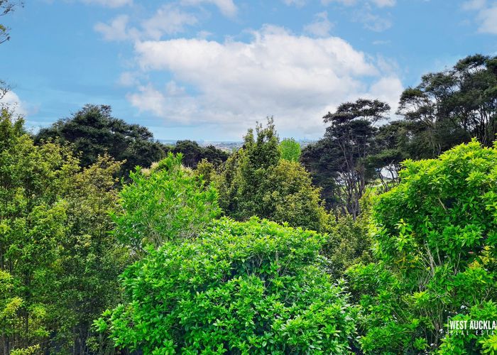  at 1/5 Karapiti Place, Glen Eden, Auckland