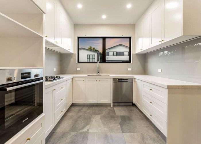  at 9 Pumau Place, Flat Bush, Manukau City, Auckland