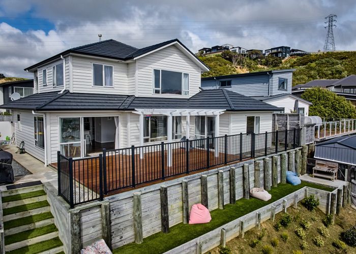  at 158 Navigation Drive, Whitby, Porirua