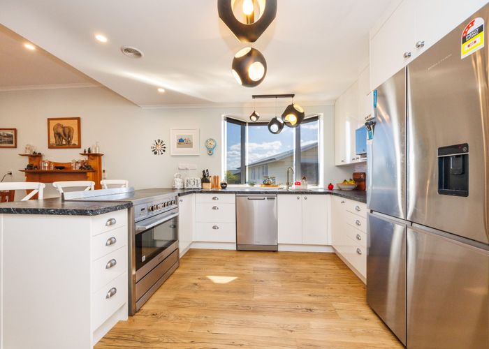 at 25 Dahlstrom Grove, Kelvin Grove, Palmerston North