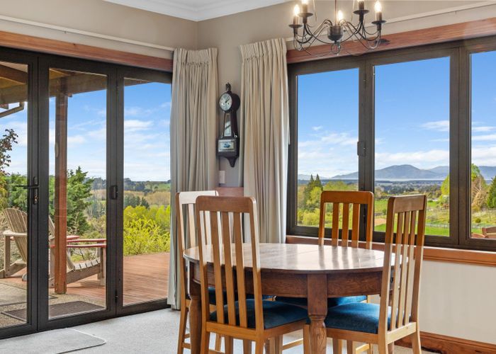  at 33 Redwood Park Road, Redwood Valley