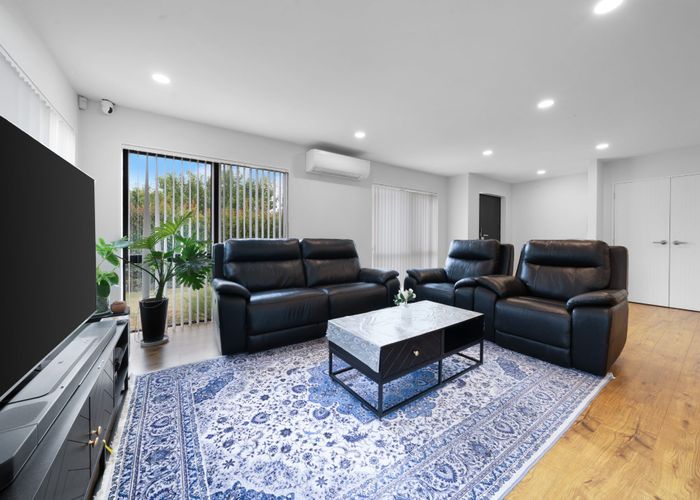  at 11 Silver Beech Street, Takanini, Papakura, Auckland