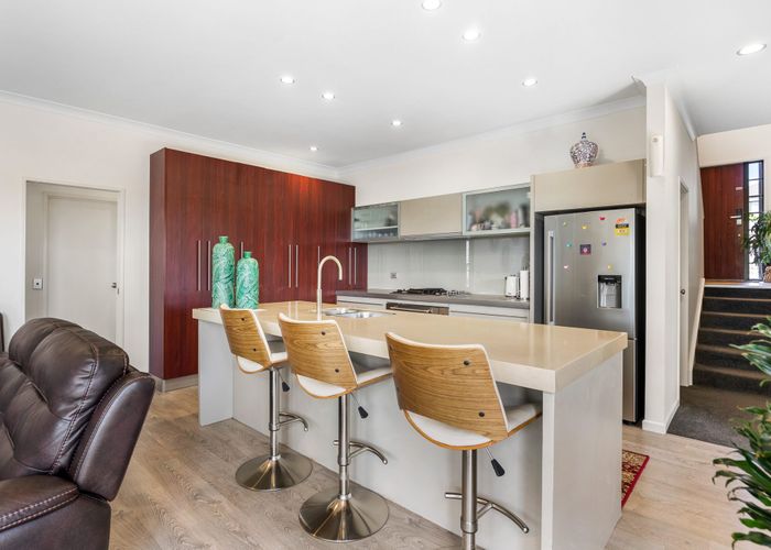  at 253 Hill Road, The Gardens, Manukau City, Auckland