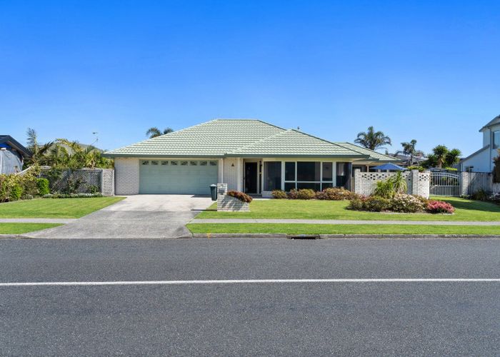  at 56 Evans Road, Papamoa Beach, Papamoa