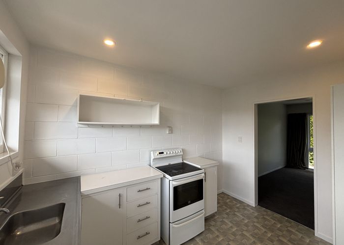  at 2/32 Kinloch Street, St Albans, Christchurch