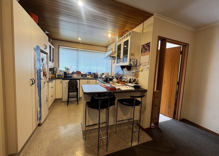  at 17 Abingdon Court, Avonhead, Christchurch City, Canterbury