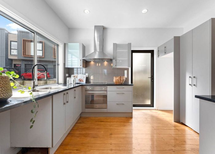  at 15B Glendhu Road, Bayview, Auckland