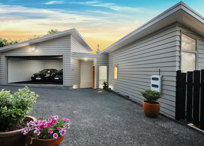 at 21A Kia Ora Road, Beach Haven, Auckland