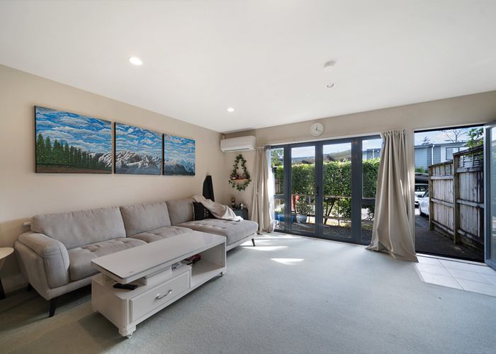  at 18/8 Soljak Place, Mount Albert, Auckland City, Auckland