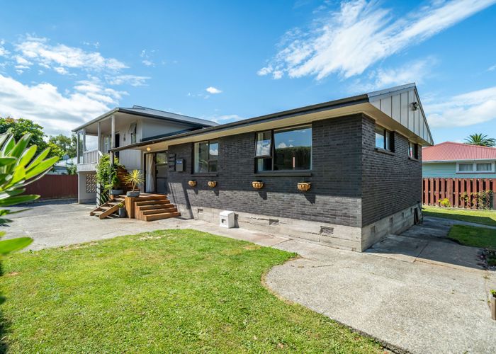  at 90 Clouston Park Road, Clouston Park, Upper Hutt