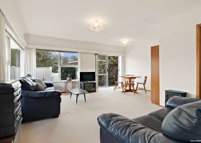  at 1/59 Shakespeare Road, Milford, Auckland