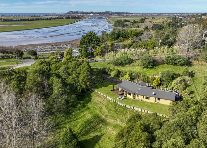  at 121 Ballantyne Road, Poraiti, Napier