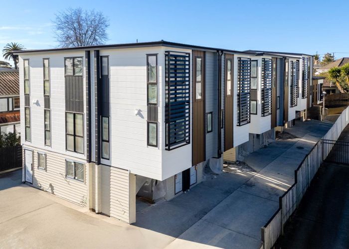  at 6/1664 Great North Road, Avondale, Auckland City, Auckland