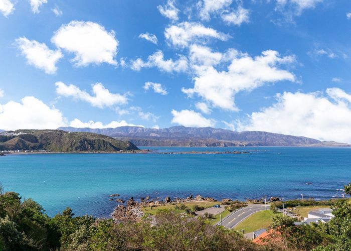  at 5 Waitaha Way, Houghton Bay, Wellington
