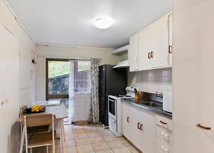  at 2/273 Grounsell Crescent, Belmont, Lower Hutt