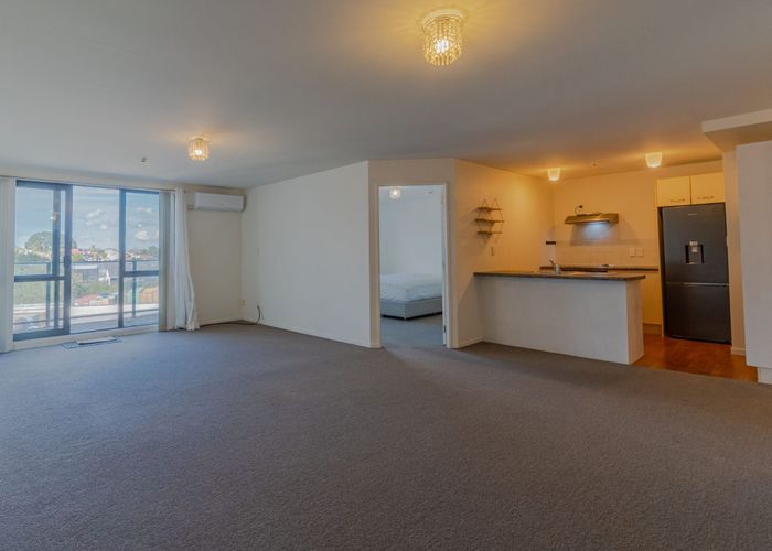  at 16/68 Mountain Road, Mount Wellington, Auckland City, Auckland