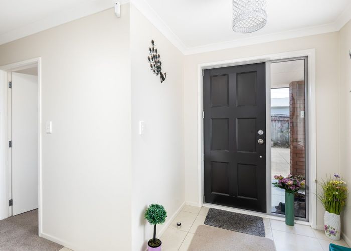  at 1 Honeyfield Drive, Whalers Gate, New Plymouth