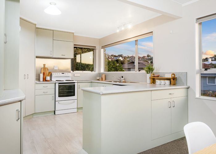  at 5 Romesdale Road, Papakowhai, Porirua, Wellington