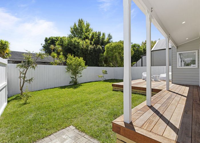  at 1/31 Oteha Valley Road, Northcross, North Shore City, Auckland