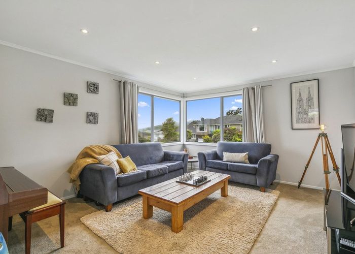  at 8 Paparangi Crescent, Paparangi, Wellington