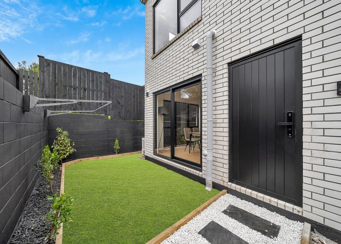 at Lot 2/18 Sunnyhill Crescent, Sunnyhills, Manukau City, Auckland
