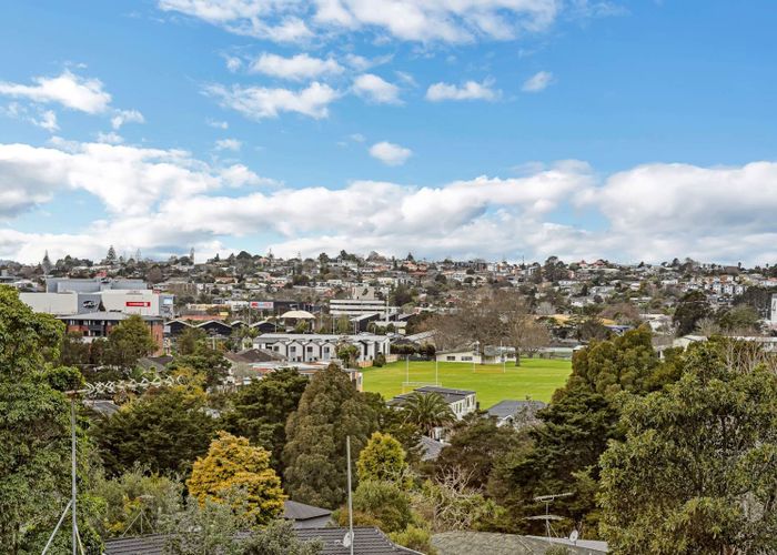  at 51a Fitzwater Place, Henderson, Waitakere City, Auckland