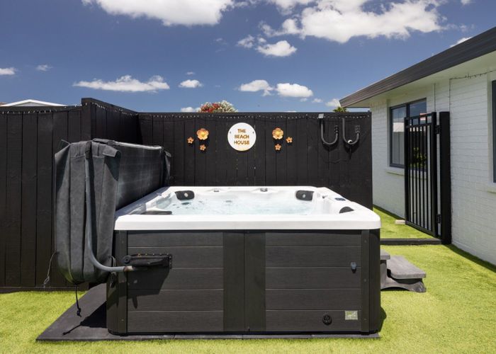  at 8 Nicole Place, Papamoa Beach, Papamoa