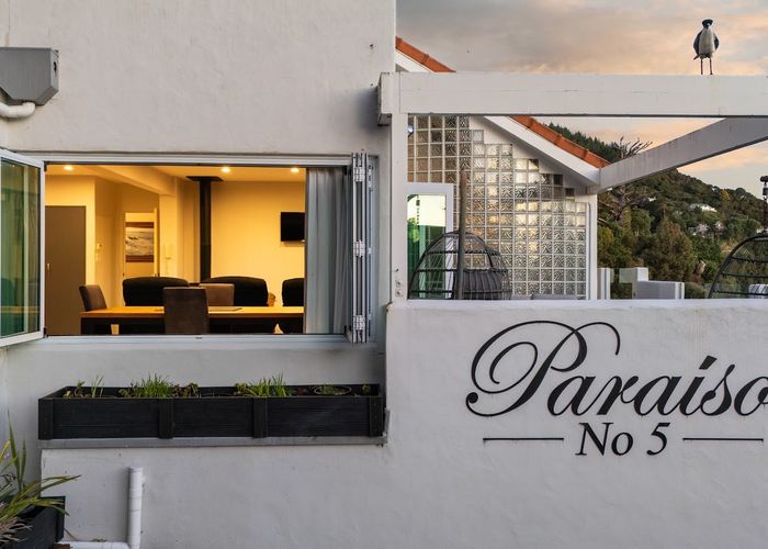  at 5 Rangiuru Road, Mahina Bay, Lower Hutt, Wellington