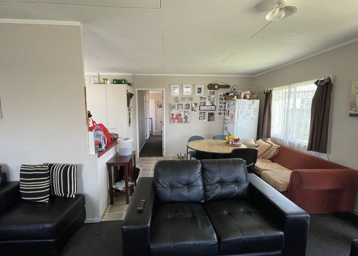  at 1/5 Solveig Place, Randwick Park, Auckland