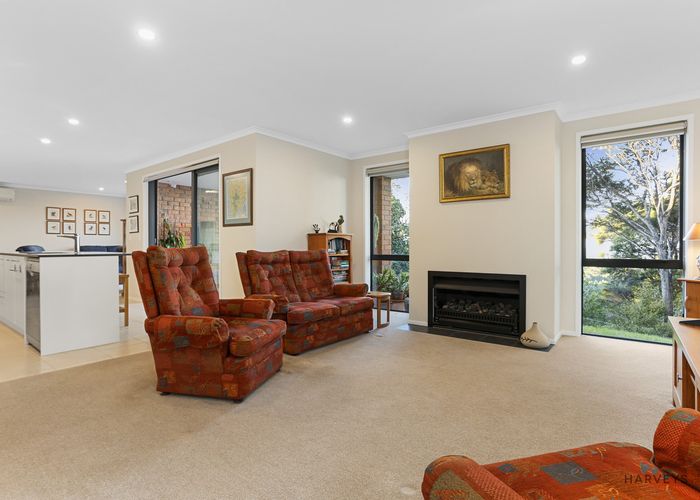  at 299 Forest Hill Road, Waiatarua, Auckland