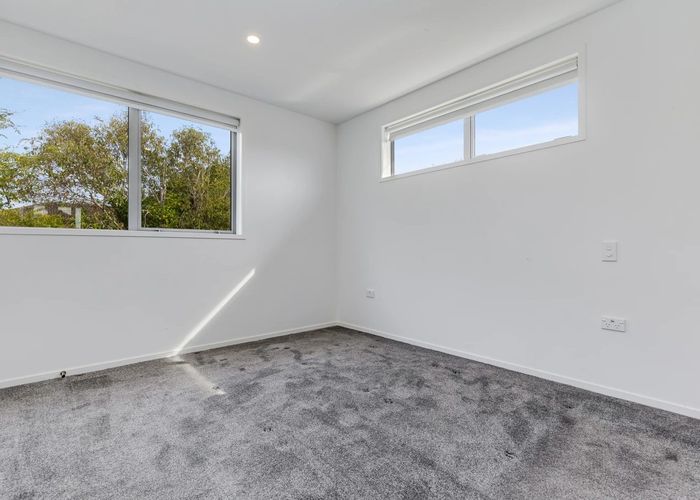  at 4/24 Kelwyn Road, Kelston, Waitakere City, Auckland