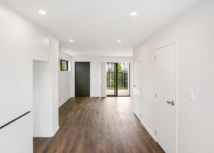  at 22 Whai Hua Lane, Mangere Bridge, Manukau City, Auckland