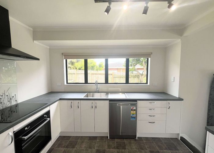  at 16B Ebony Place, Royal Heights, Waitakere City, Auckland