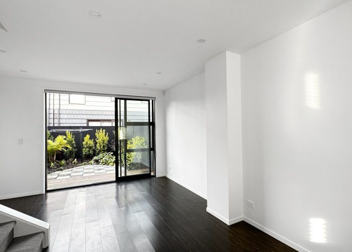  at 61 Tuaiwi Street, Manukau, Manukau City, Auckland