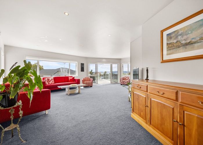  at 40 Westpark Drive, West Harbour, Waitakere City, Auckland